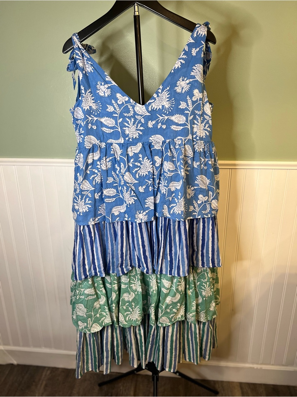NWOT- Pomegranate Tiered Cotton Tie-Shoulder Dress in Blue and Green. Size M - Picture 2 of 8